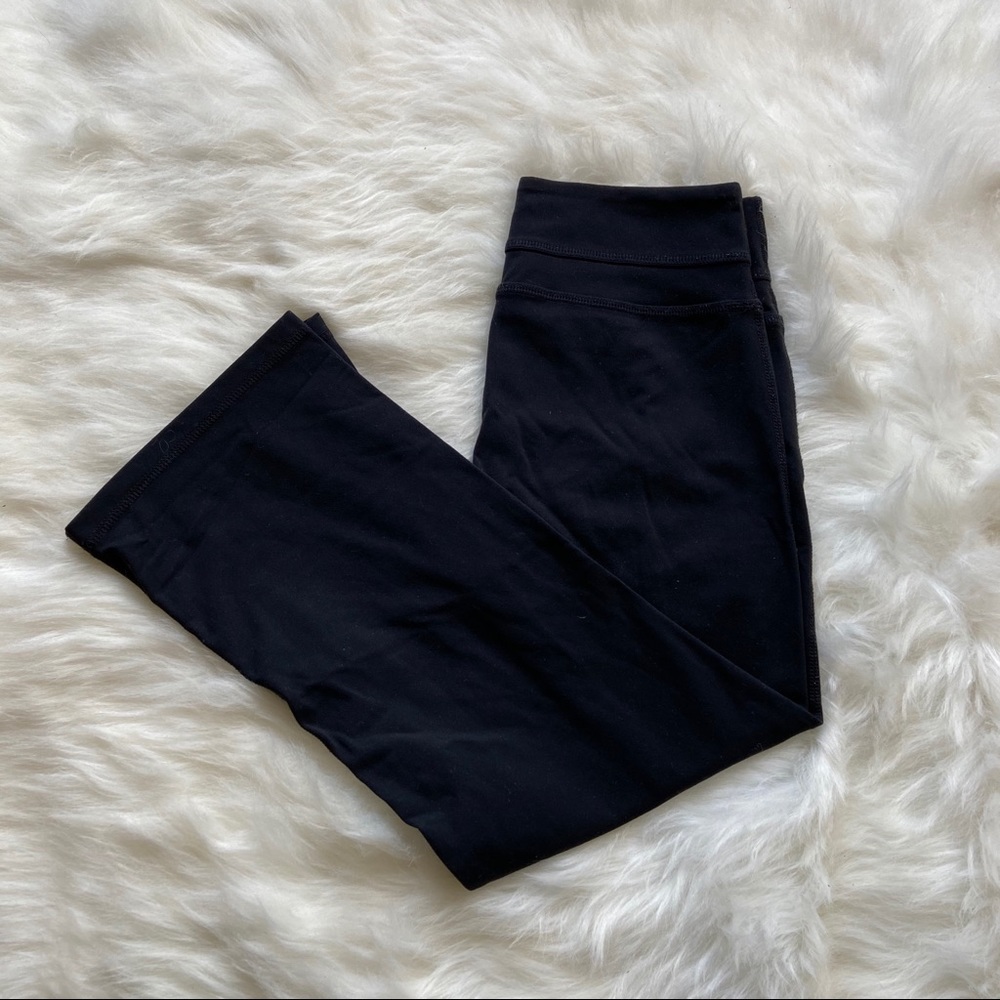 Roots Black Yoga Casual Capris Pants S